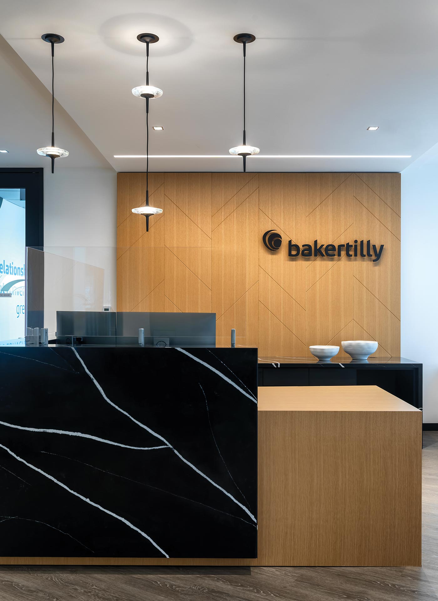 photo-gallery-commercial-office-baker-tilly-canada-02