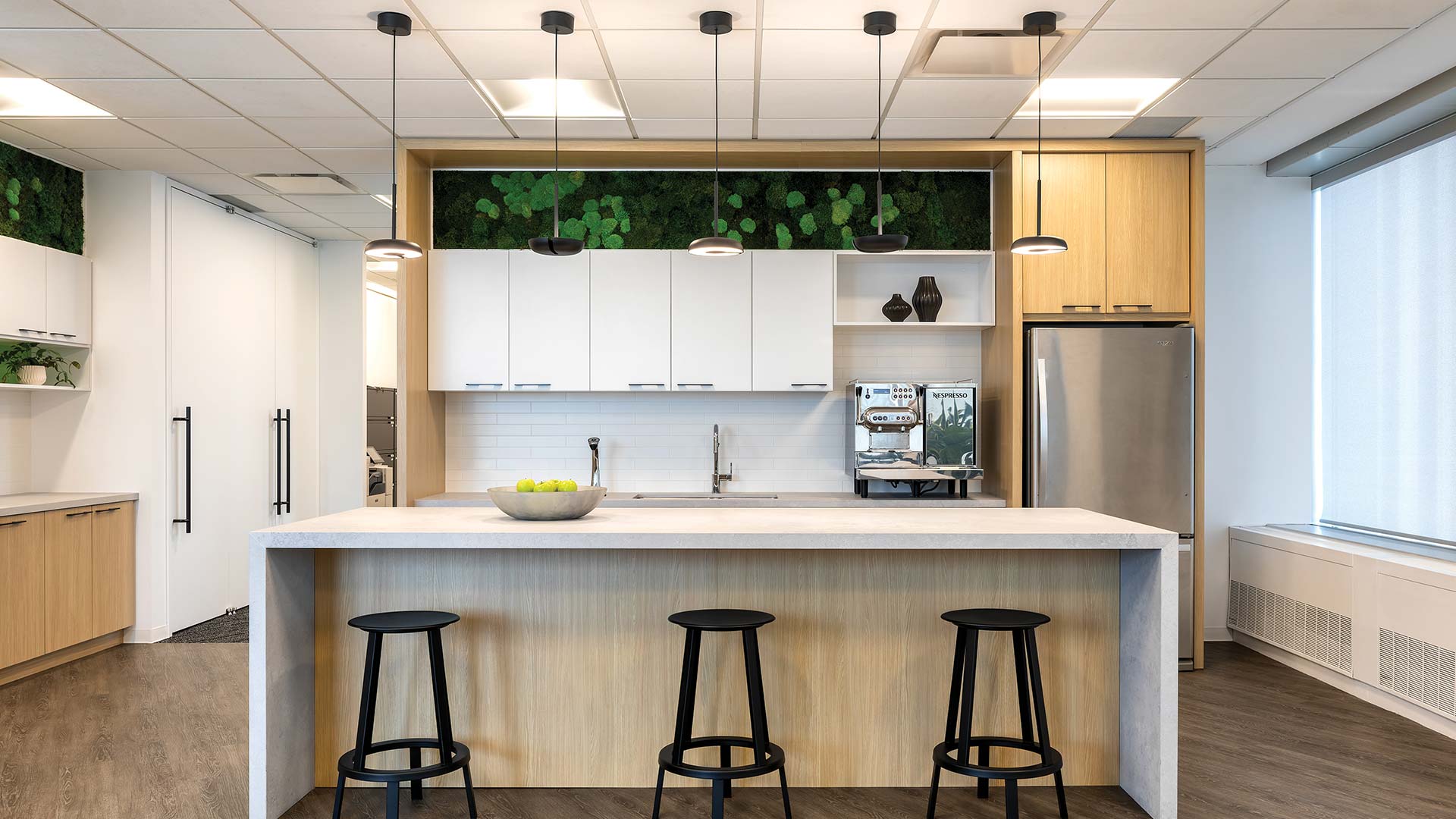 photo-gallery-commercial-office-baker-tilly-canada-03