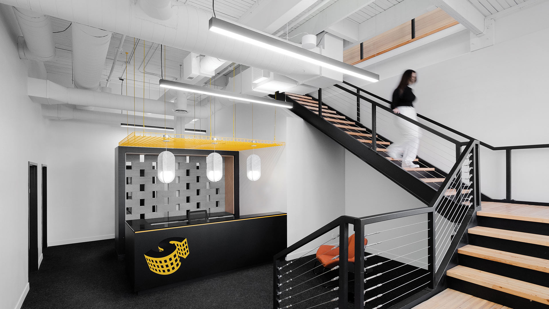 photo-gallery-commercial-office-st-denis-thompson-06